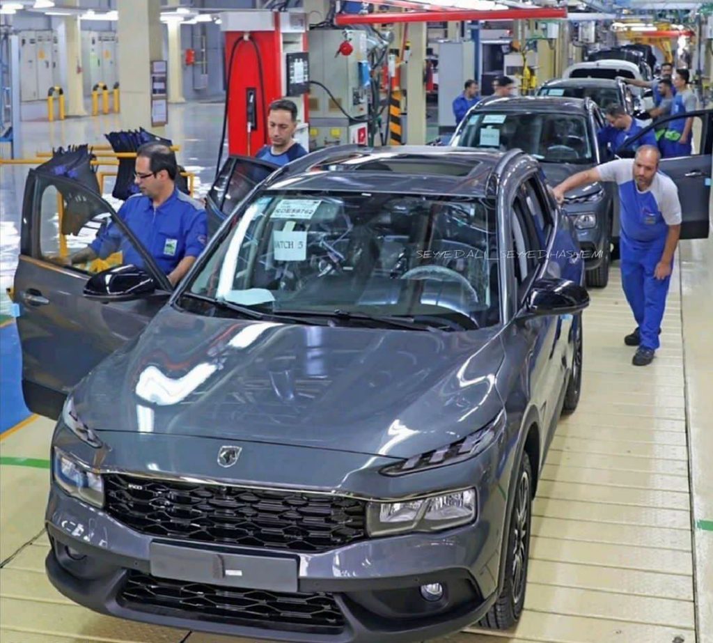 iranian car production line.jpg